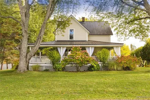 3217 Baker Rd, Orchard Park, NY 14127