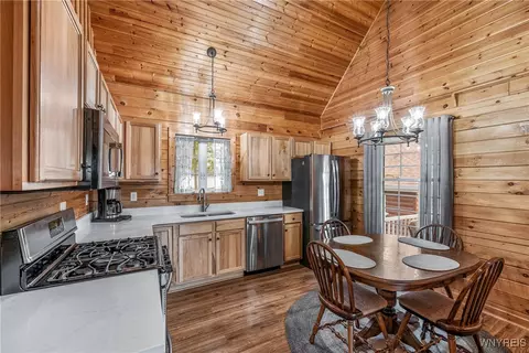 Kitchen - 3301 Hess Rd, Lockport, NY 14094 photo 3 of 3
