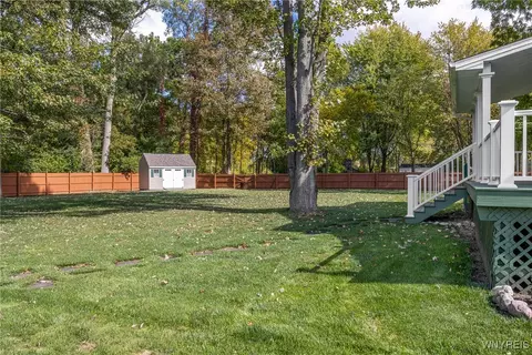 Exterior - 3301 Hess Rd, Lockport, NY 14094 photo 7 of 15