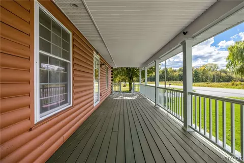 Exterior - 3301 Hess Rd, Lockport, NY 14094 photo 6 of 15