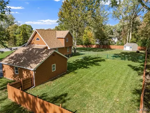Exterior - 3301 Hess Rd, Lockport, NY 14094 photo 15 of 15