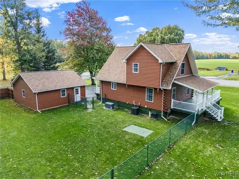 Exterior - 3301 Hess Rd, Lockport, NY 14094 photo 13 of 15