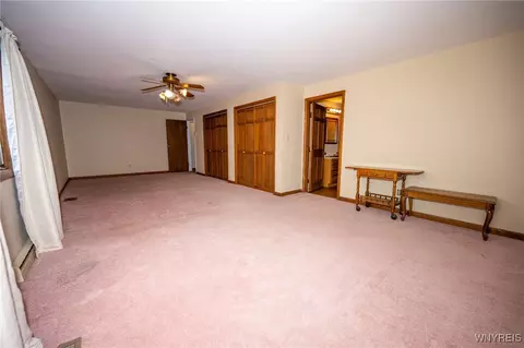 Bedroom - 10801 Crump Rd, Holland, NY 14080 photo 2 of 6