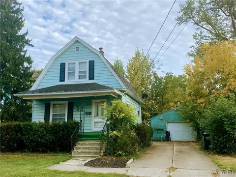 8113 Stephenson Ave, Niagara Falls, NY 14304