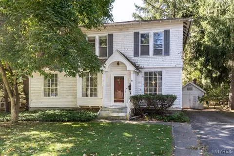 81 Church St, Aurora, NY 14052