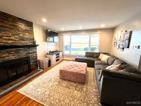 355 Maple Rd, Amherst, NY 14221 photo 8