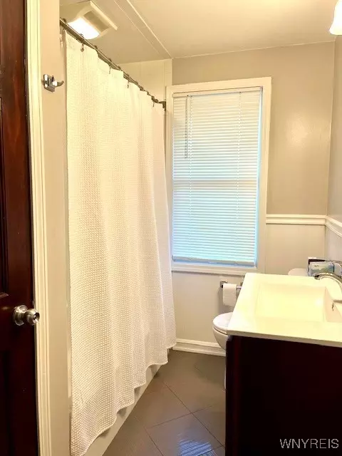 355 Maple Rd, Amherst, NY 14221 photo 10