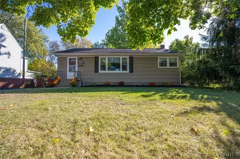 370 Green St, Lockport, NY 14094