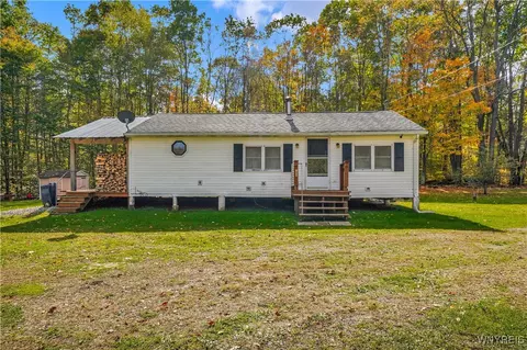 9146 Route 98, Farmersville, NY 14737