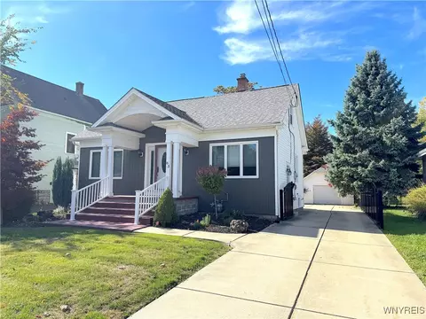83 S Union Rd, Amherst, NY 14221