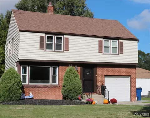 64 Gresham Dr, Amherst, NY 14226