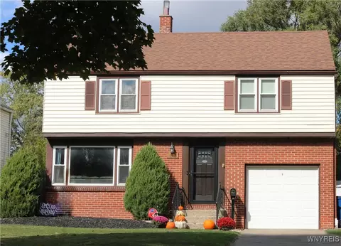 Exterior - 64 Gresham Dr, Amherst, NY 14226 photo 3 of 7