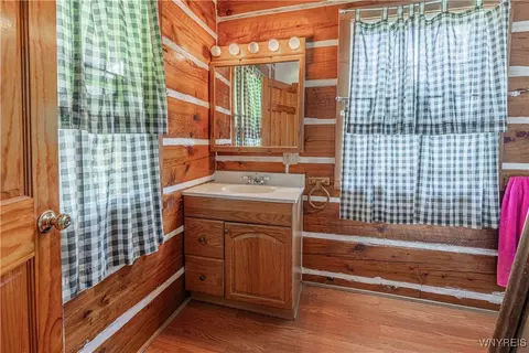 Bath - 4789 E Lake Rd, Burt, NY 14028 photo 2 of 4