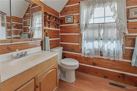 Bath - 4789 E Lake Rd, Burt, NY 14028 photo 3 of 4