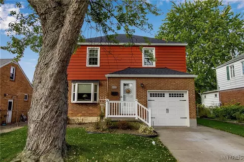 605 Roycroft Blvd, Cheektowaga, NY 14225