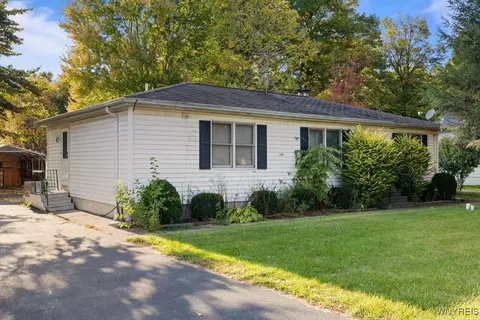 3210 Woodland Ave, Niagara, NY 14304