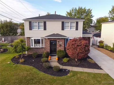 85 Rondelay Dr, Cheektowaga, NY 14227