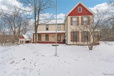 403 N Main St, Holland, NY 14080