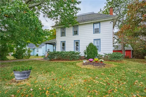 6358 Ridge Rd, Lockport, NY 14094