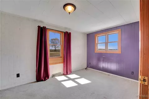 Bedroom - 13729 E Schutt Rd, Chaffee, NY 14030 photo 3 of 5