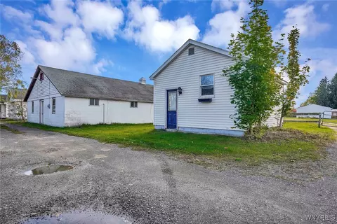 Exterior - 13729 E Schutt Rd, Chaffee, NY 14030 photo 7 of 7