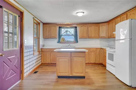 Kitchen - 13729 E Schutt Rd, Chaffee, NY 14030 photo 2 of 3