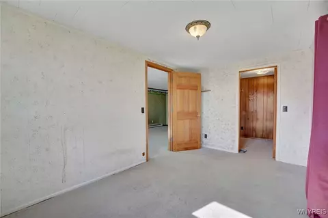 Bedroom - 13729 E Schutt Rd, Chaffee, NY 14030 photo 4 of 5