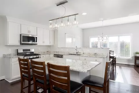 Kitchen - 7154 Rolling Meadow Dr, Pendleton, NY 14120 photo 1 of 4