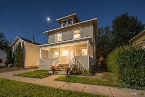 359 N Transit St, Lockport, NY 14094
