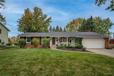 3998 Ockler Ave, Hamburg, NY 14075