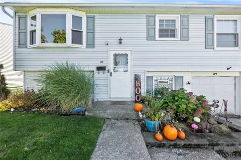 67 W Toulon Dr, Cheektowaga, NY 14227