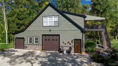 12050 Mcneeley Rd, Newstead, NY 14001