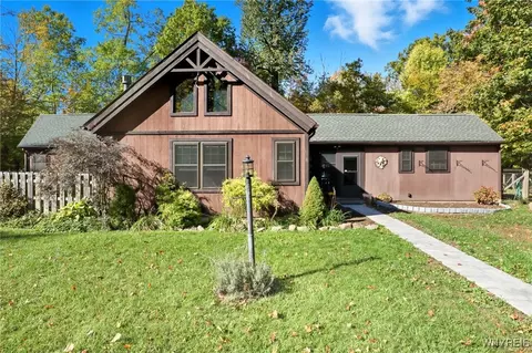 2910 Porter Center Rd, Porter, NY 14174