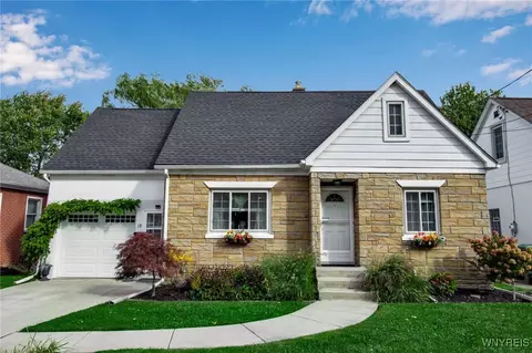 19 Pleasant St, Cheektowaga, NY 14225