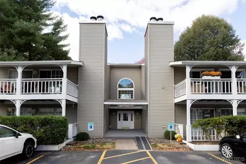 1240 Youngs Rd #C, Amherst, NY 14221