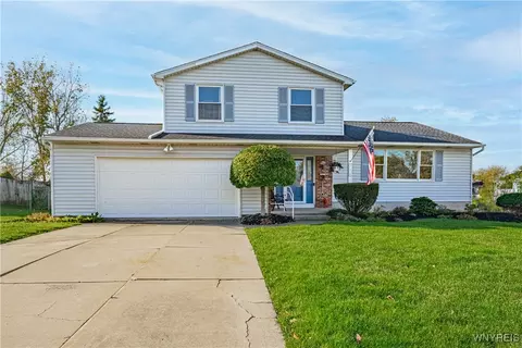 178 Continental Dr, Lockport, NY 14094