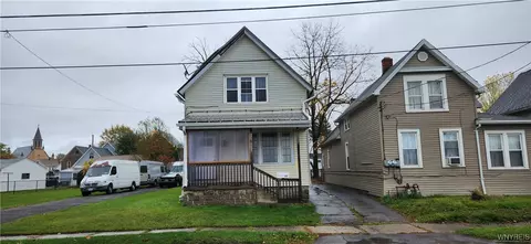 85 Ellicott Pl, Depew, NY 14043