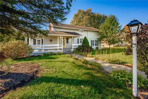 3708 N Ridge Rd, Cambria, NY 14094