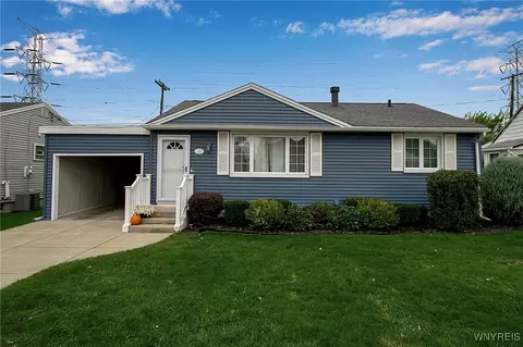 10 W Melcourt Dr, Cheektowaga, NY 14225