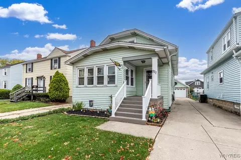 277 Westgate Rd, Kenmore, NY 14217