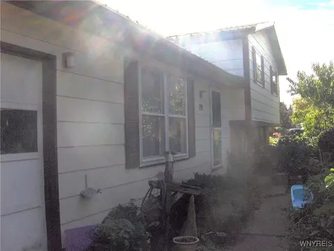 79 Spring Tree Ln, Greece, NY 14612 photo 6