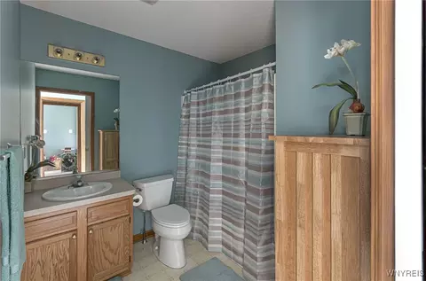 Bath - 34 Alexander Pkwy, Pendleton, NY 14120 photo 3 of 3