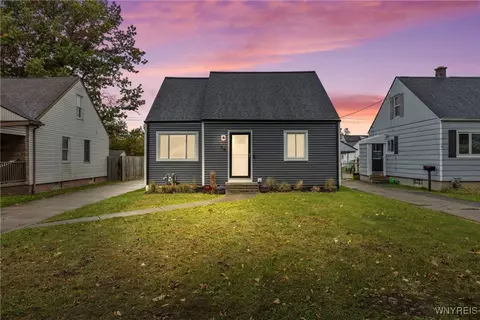 108 Kirkwood Dr, West Seneca, NY 14224