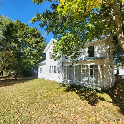 115 Pearl St, Springville, NY 14141