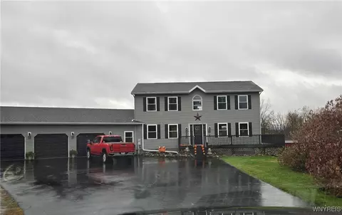 1359 Cross Rd, Freedom, NY 14065