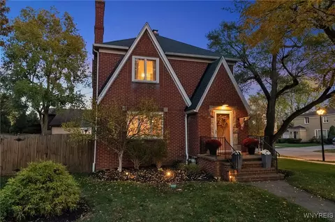 737 Parkhurst Blvd, Buffalo, NY 14223