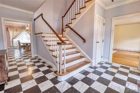 Entry Way - 660 Genesee St, Olean, NY 14760 photo 2 of 7