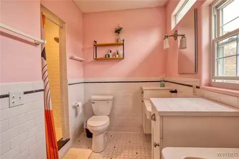 Bath - 660 Genesee St, Olean, NY 14760 photo 3 of 4