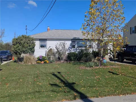 378 Meyer Rd, Amherst, NY 14226