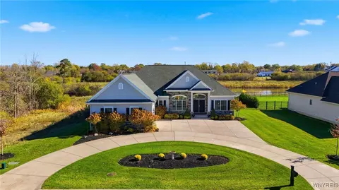 5121 Anfield Rd, Williamsville, NY 14221
